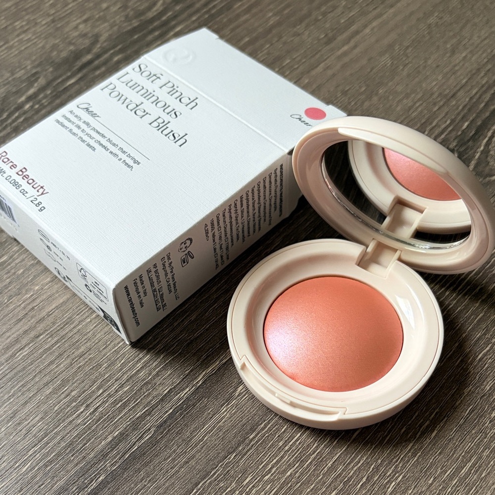 ❤️$ 16 NWT Rare Beauty Soft Pinch Luminous Powder Blush in Shade Cheer